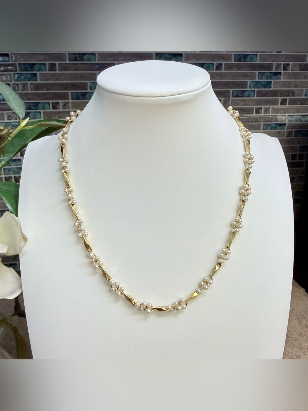 Vintage seed pearl and gold bar necklace